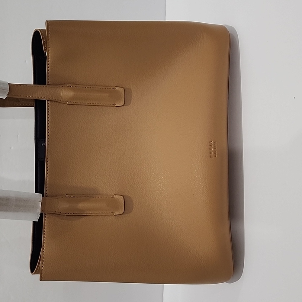 Freja New York Linnea Tote - Picture 2 of 15